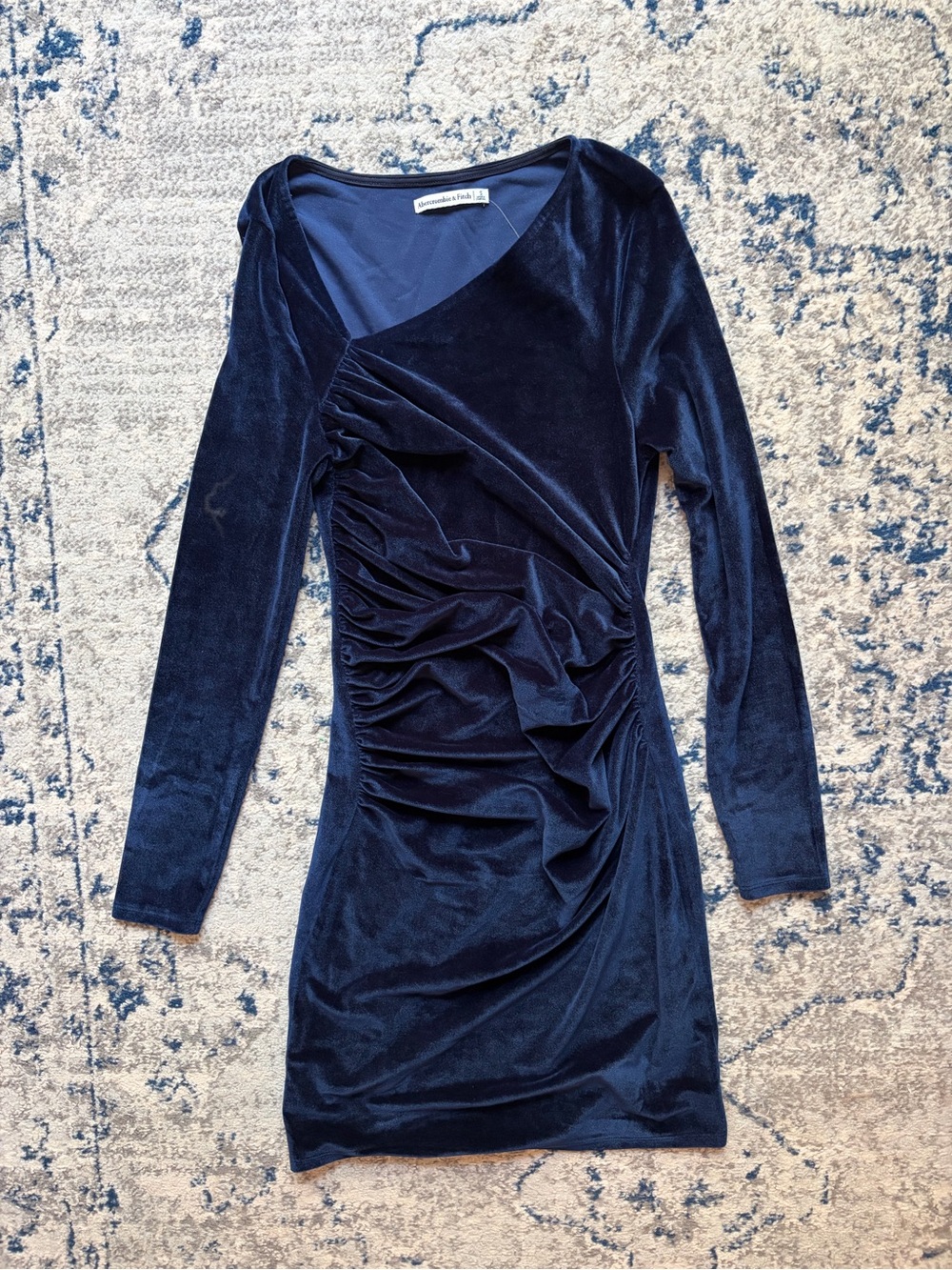 Abercrombie & Fitch Navy Velvet Ruched Long-Sleeve Dress